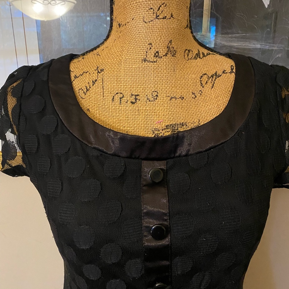 En Focus Studio Black Polka Dot Sheer Overlay Dress with Pockets Size 6 - Picture 4 of 6